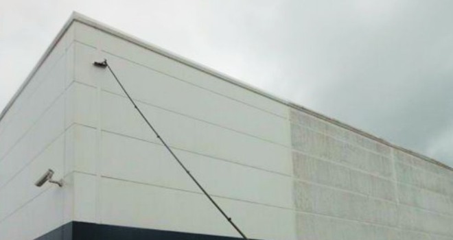 Why use professional cladding cleaning services